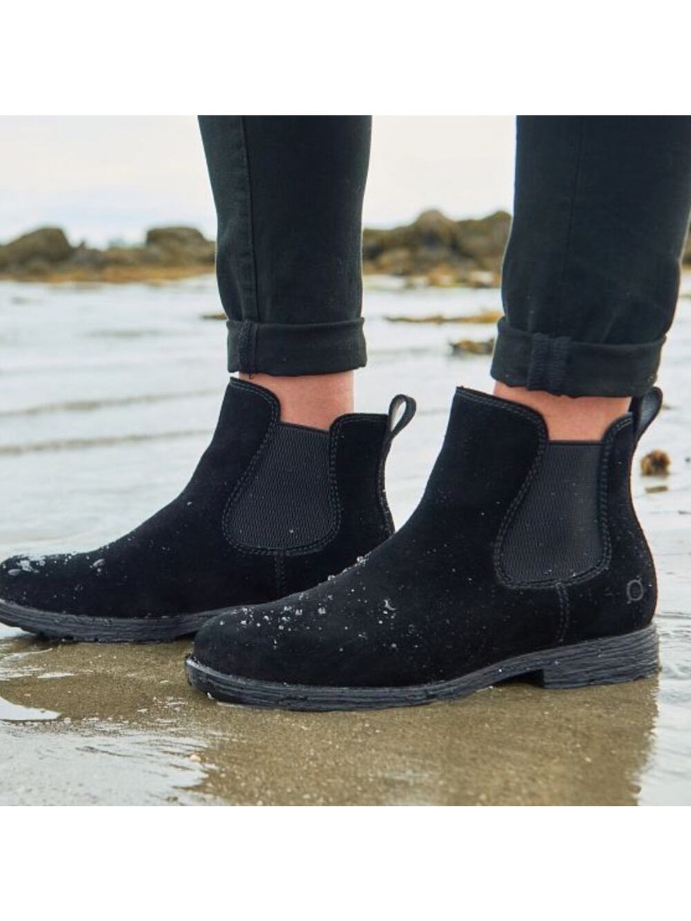 Born Cove Black Suede Waterproof Boots – Sz 8.5M